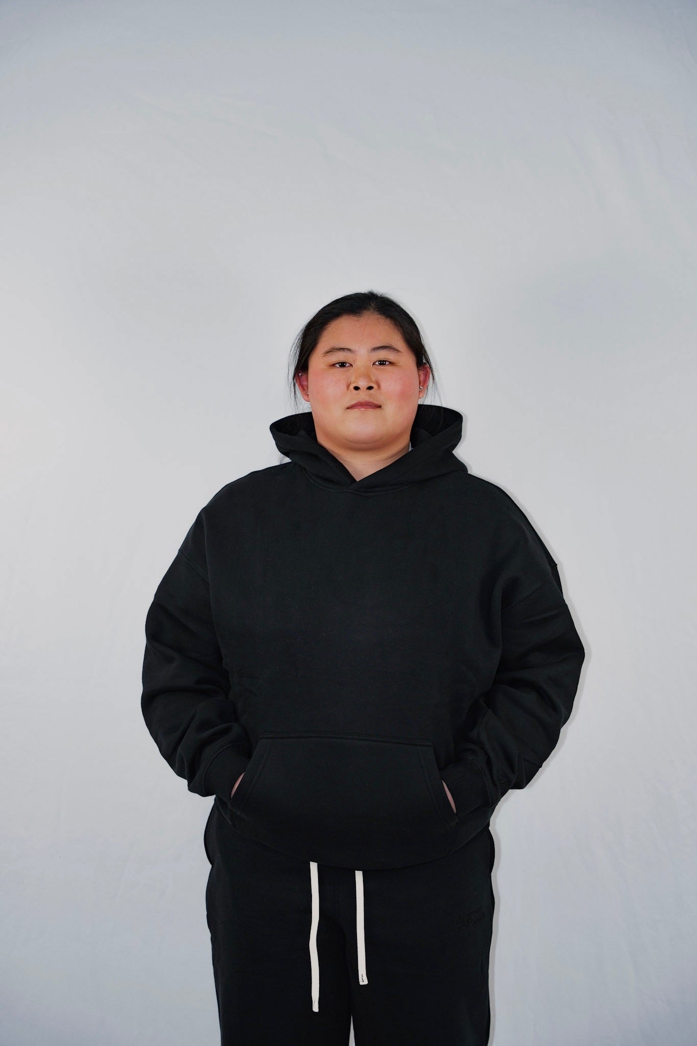 The Basic Pullover - black