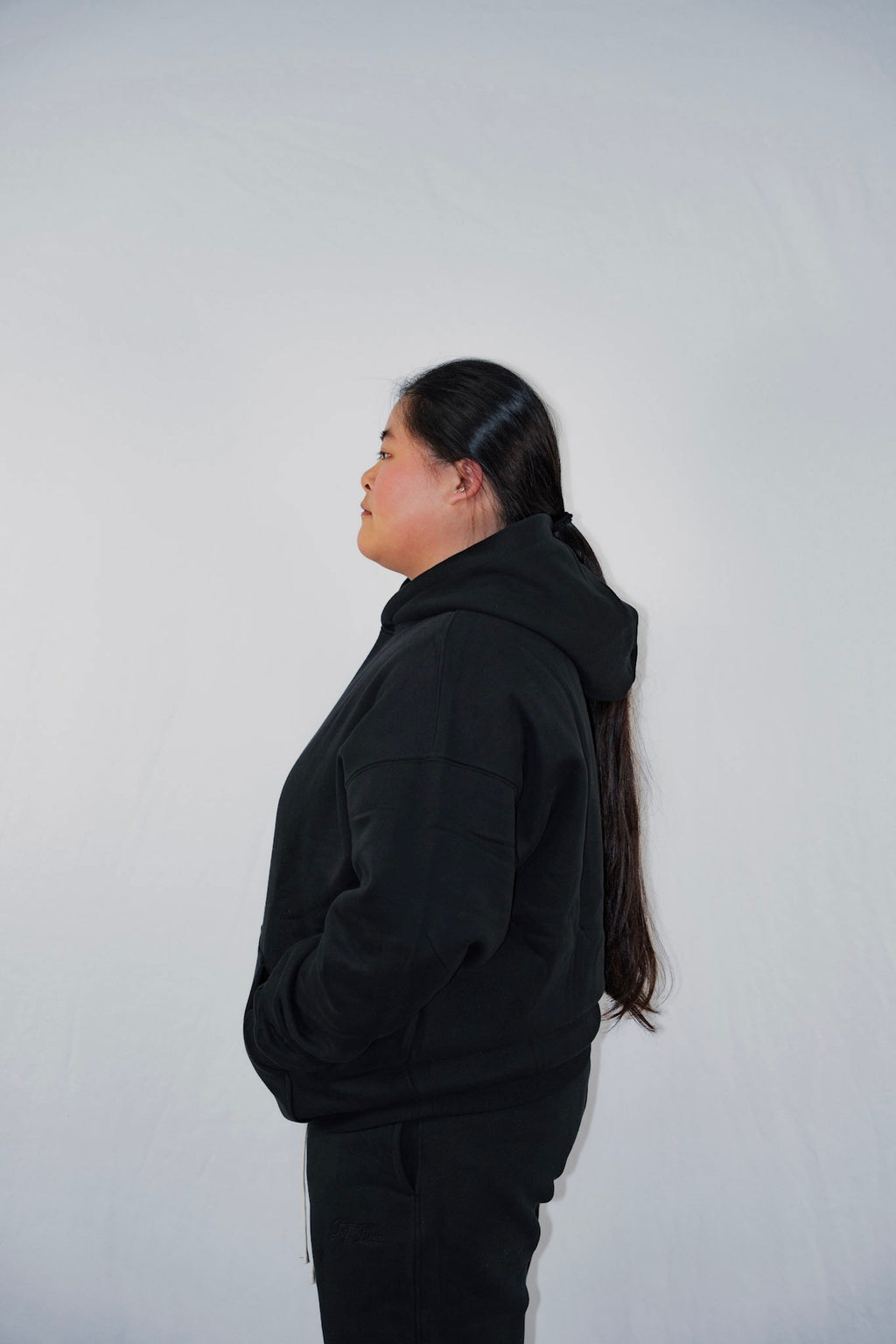 The Basic Pullover - black
